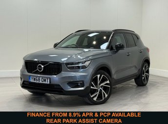 2019 VOLVO XC40
