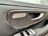 USED 2020 70 MERCEDES-BENZ V-CLASS 2.0 V300d AMG Line MPV 5dr Diesel G-Tronic+ 7 Seat 239 bhp 