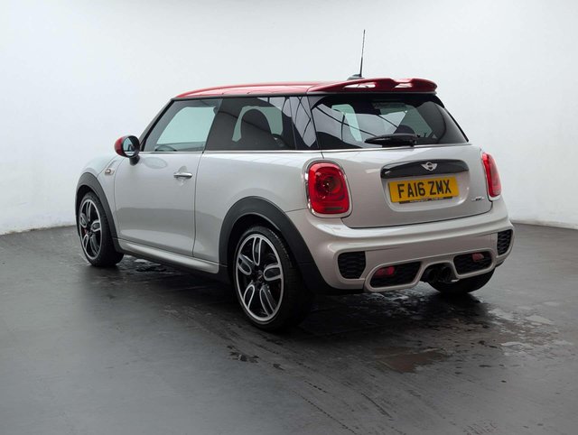 USED 2016 16 MINI HATCH 2.0 John Cooper Works 3dr CLICK & COLLECT/ HOME DELIVERY