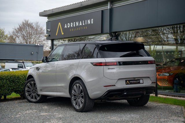 View our LAND ROVER RANGE ROVER SPORT