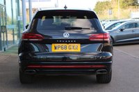 USED 2018 68 VOLKSWAGEN TOUAREG 3.0 TDI V6 R-Line SUV 5dr Diesel Tiptronic 4Motion Euro 6 (s/s) (231 ps) - EURO 6 - ULEZ, DISCOVER NAV, HTD/LEATHER, R/CAMERA, P/ASSIST, APPLE/ANDROID CARPLAY, P/SENSORS, 20" ALLOYS, LEDS, CRUISE/LDW, E/TAILGATE, DAB, BLUETOOTH & WIRELESS CHARGER