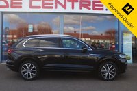 USED 2018 68 VOLKSWAGEN TOUAREG 3.0 TDI V6 R-Line SUV 5dr Diesel Tiptronic 4Motion Euro 6 (s/s) (231 ps) - EURO 6 - ULEZ, DISCOVER NAV, HTD/LEATHER, R/CAMERA, P/ASSIST, APPLE/ANDROID CARPLAY, P/SENSORS, 20" ALLOYS, LEDS, CRUISE/LDW, E/TAILGATE, DAB, BLUETOOTH & WIRELESS CHARGER