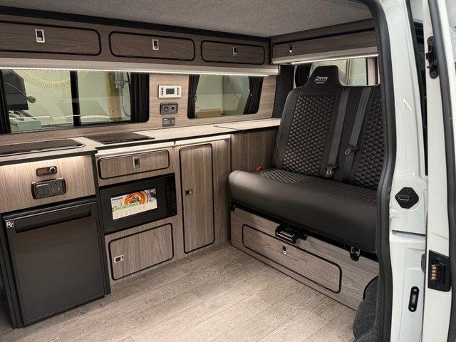 View our VOLKSWAGEN TRANSPORTER