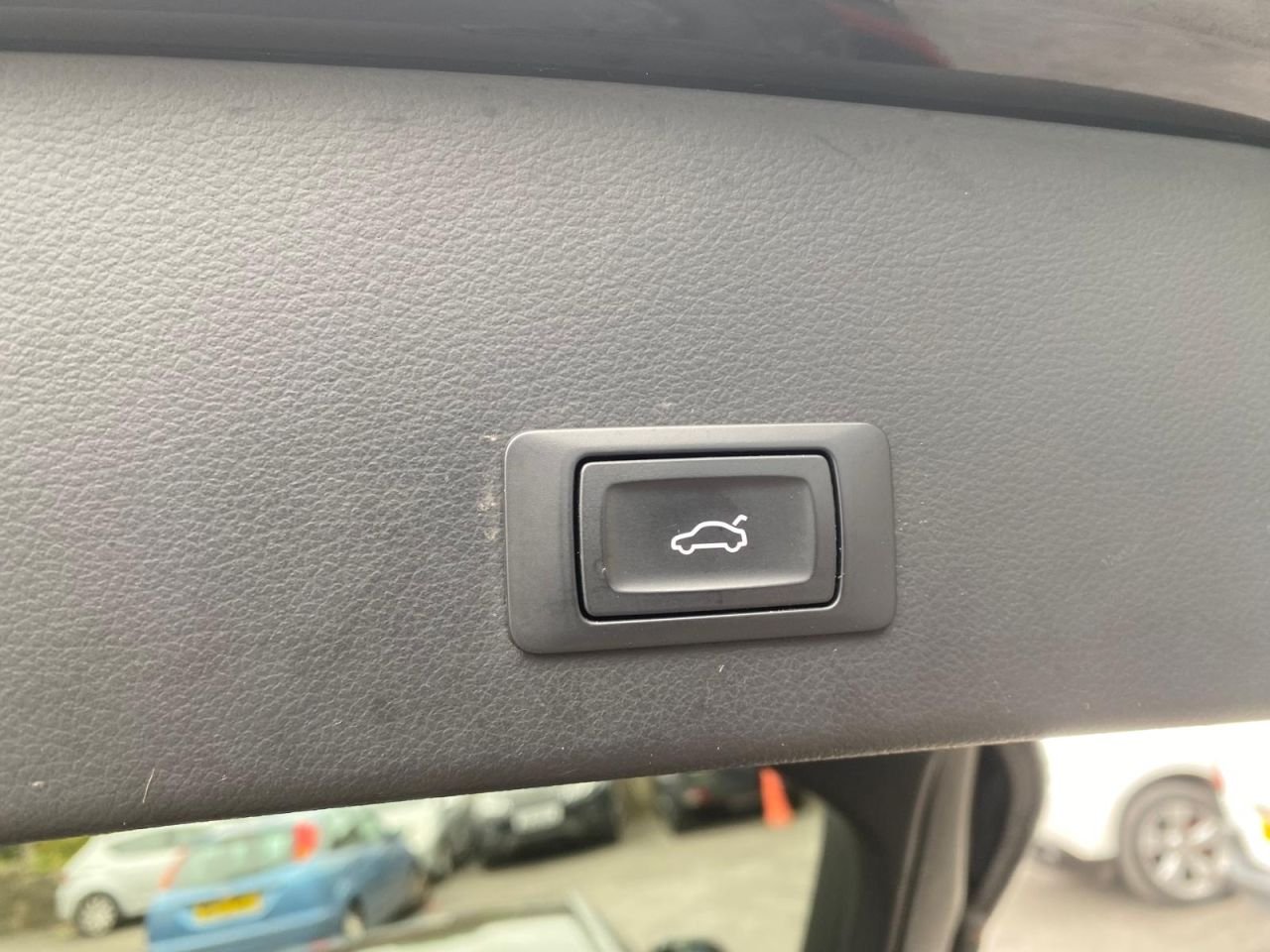 AUDI A6 AVANT 2.0 TDI ULTRA BLACK EDITION ESTATE 5DR DIESEL S TRONIC EURO...