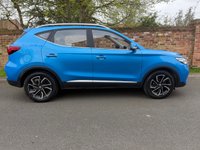 USED 2022 22 MG MG ZS 1.0 T-GDI Exclusive SUV 5dr Petrol Manual Euro 6 (111 ps) 1 OWNER, FULL SERVICE HISTORY, 1YR MOT, LEATHER, ALLOYS, AIR CON, BLUETOOTH, CRUISE, REAR PARKING SENSORS, 360 CAMERA, APPLE CAR PLAY,DAB RADIO CD, E/WINDOWS, R/LOCKING, FREE WARRANTY, FINANCE AVAILABLE, HPI CLEAR, PART EXCHANGE WELCOME,