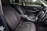 USED 2020 70 BMW 3 SERIES 2.0 330e 12kWh SE Pro Saloon 4dr Petrol Plug-in Hybrid Auto Euro 6 (s/s) (292 ps) LOW MILEAGE EXAMPLE, CARPLAY, AUTO