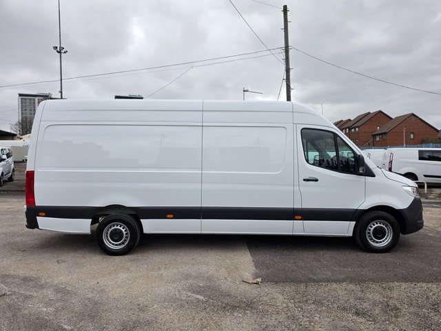 View our MERCEDES-BENZ SPRINTER