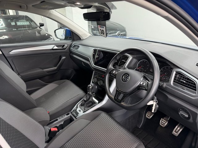 View our VOLKSWAGEN T-ROC