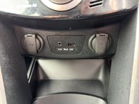 USED 2014 64 HYUNDAI I30 1.6 CRDi Blue Drive Style Nav Hatchback 5dr Diesel Manual Euro 5 (s/s) (128 ps) &pound;200 TO SECURE DELIVERY AVAILABLE