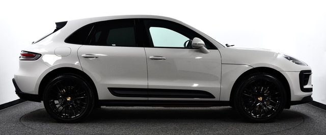 USED 2022 72 PORSCHE MACAN 2.0T SUV 5dr Petrol PDK 4WD Euro 6 (s/s) (265 ps) 1 Owner | FPSH | Crayon | 21"s