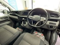 USED 2022 22 VOLKSWAGEN TRANSPORTER 2.0 BiTDI T30 HIGHLINE SWB EURO 6 DSG FULL SERVICE HISTORY 204BHP FULL SERVICE HISTORY DSG AIR CON 204BHP
