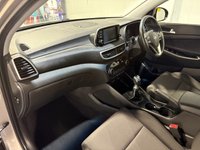 USED 2018 68 HYUNDAI TUCSON 1.6 GDi S Connect SUV 5dr Petrol Manual Euro 6 (s/s) (132 ps) 2 OWNER-6 SERVICES-SAT NAV-DAB-APPLE CAR PLAY/ANDROID AUTO-CAMERA