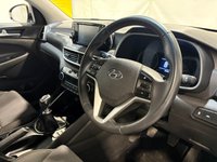 USED 2018 68 HYUNDAI TUCSON 1.6 GDi S Connect SUV 5dr Petrol Manual Euro 6 (s/s) (132 ps) 2 OWNER-6 SERVICES-SAT NAV-DAB-APPLE CAR PLAY/ANDROID AUTO-CAMERA