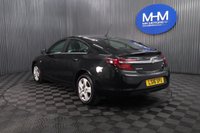 USED 2016 16 VAUXHALL INSIGNIA 1.6 CDTi Design Hatchback 5dr Diesel Auto Euro 6 (136 ps) AUTOMATIC HATCHBACK  / BLUETOOTH PHONE / FINANCE AVAILABLE