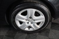 USED 2016 16 VAUXHALL INSIGNIA 1.6 CDTi Design Hatchback 5dr Diesel Auto Euro 6 (136 ps) AUTOMATIC HATCHBACK  / BLUETOOTH PHONE / FINANCE AVAILABLE