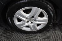 USED 2016 16 VAUXHALL INSIGNIA 1.6 CDTi Design Hatchback 5dr Diesel Auto Euro 6 (136 ps) AUTOMATIC HATCHBACK  / BLUETOOTH PHONE / FINANCE AVAILABLE