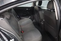 USED 2016 16 VAUXHALL INSIGNIA 1.6 CDTi Design Hatchback 5dr Diesel Auto Euro 6 (136 ps) AUTOMATIC HATCHBACK  / BLUETOOTH PHONE / FINANCE AVAILABLE