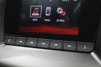 USED 2016 16 VAUXHALL INSIGNIA 1.6 CDTi Design Hatchback 5dr Diesel Auto Euro 6 (136 ps) AUTOMATIC HATCHBACK  / BLUETOOTH PHONE / FINANCE AVAILABLE