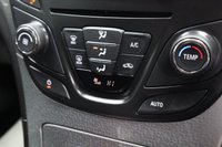 USED 2016 16 VAUXHALL INSIGNIA 1.6 CDTi Design Hatchback 5dr Diesel Auto Euro 6 (136 ps) AUTOMATIC HATCHBACK  / BLUETOOTH PHONE / FINANCE AVAILABLE