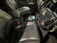 USED 2015 65 MITSUBISHI SHOGUN 3.2 DI-DC SG3 SUV 5dr Diesel Auto 4WD Euro 6 LWB (187 ps) 