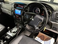 USED 2015 65 MITSUBISHI SHOGUN 3.2 DI-DC SG3 SUV 5dr Diesel Auto 4WD Euro 6 LWB (187 ps) 