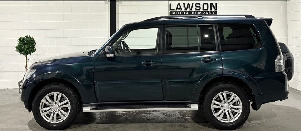 USED 2015 65 MITSUBISHI SHOGUN 3.2 DI-DC SG3 SUV 5dr Diesel Auto 4WD Euro 6 LWB (187 ps) 