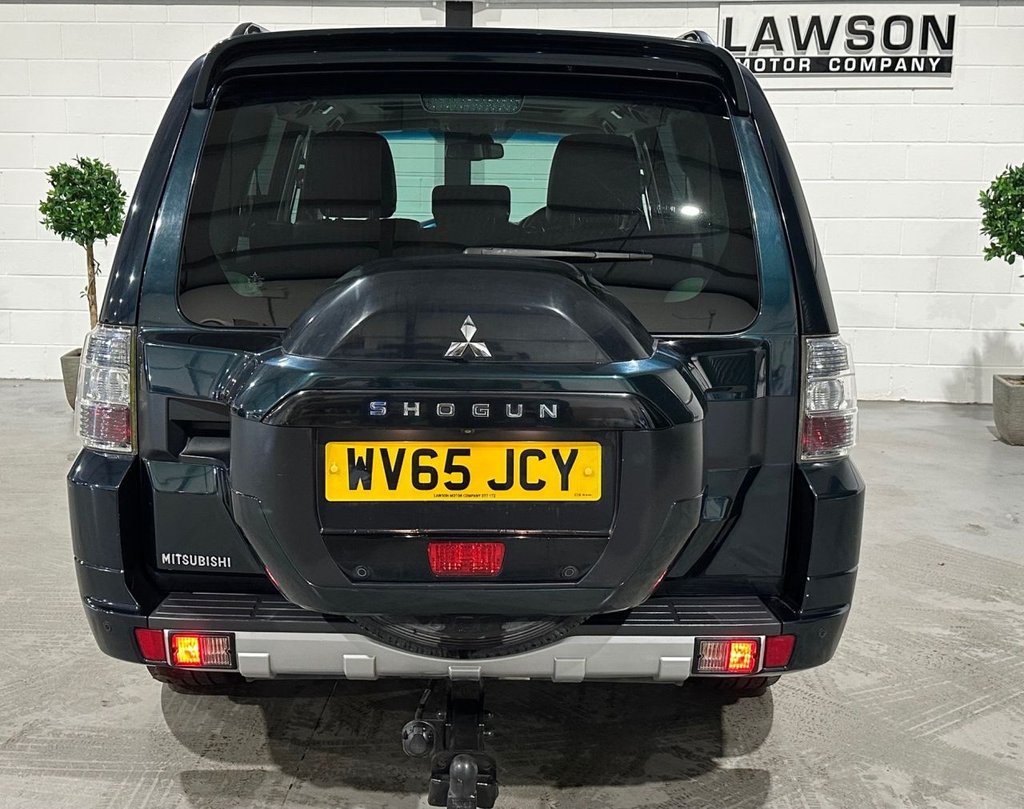USED 2015 65 MITSUBISHI SHOGUN 3.2 DI-DC SG3 SUV 5dr Diesel Auto 4WD Euro 6 LWB (187 ps) 