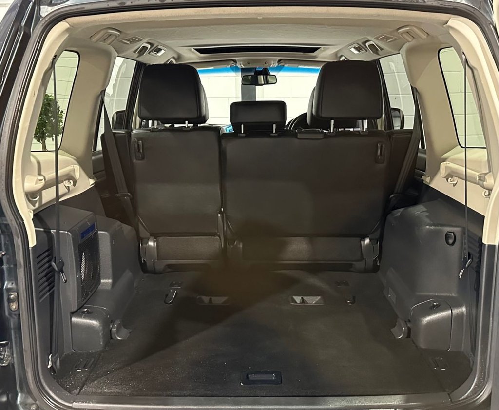 USED 2015 65 MITSUBISHI SHOGUN 3.2 DI-DC SG3 SUV 5dr Diesel Auto 4WD Euro 6 LWB (187 ps) 