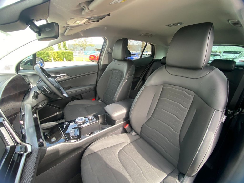 USED 2025 75 KIA SPORTAGE 1.6 h T-GDi 3 SUV 5dr Petrol Hybrid Auto Euro 6 (s/s) (207 bhp) CARPLAY+CAMERA+SAT NAV+CRUISE