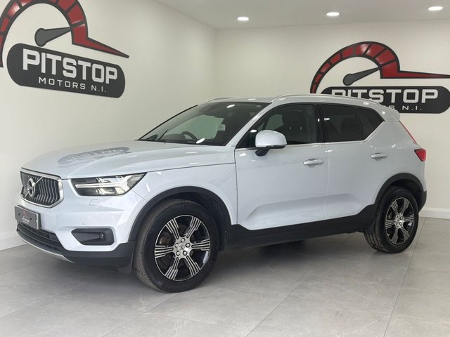 View our VOLVO XC40