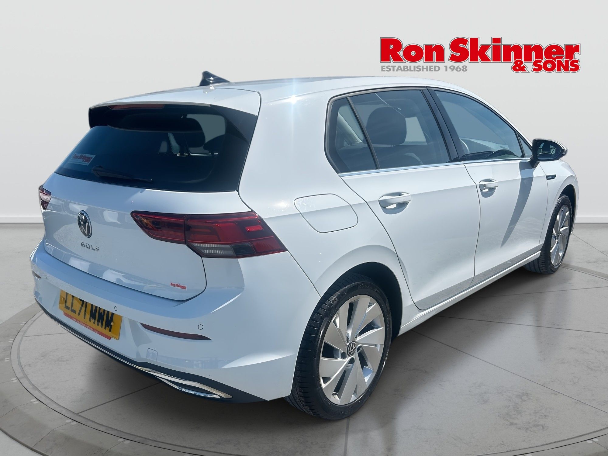 USED 2022 71 VOLKSWAGEN GOLF 1.5 TSI Style Hatchback 5dr Petrol Manual Euro 6 (s/s) (130 ps) 