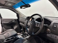 USED 2015 15 NISSAN NAVARA 2.5 dCi Tekna Pickup Double Cab 4dr Diesel Manual 4WD Euro 5 (190 ps) Rear Hard Back