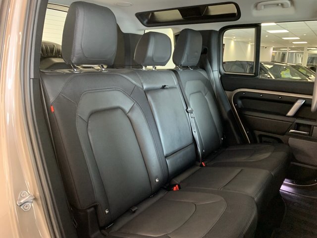 USED 2023 23 LAND ROVER DEFENDER 3.0 D300 MHEV X-Dynamic HSE SUV 5dr Diesel Auto 4WD Euro 6 (s/s) (300 ps) FULL URBAN AUTOMOTIVE STYLING
