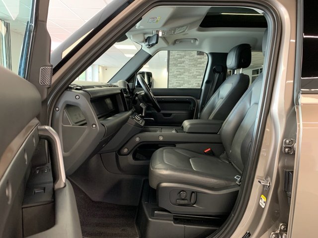 USED 2023 23 LAND ROVER DEFENDER 3.0 D300 MHEV X-Dynamic HSE SUV 5dr Diesel Auto 4WD Euro 6 (s/s) (300 ps) FULL URBAN AUTOMOTIVE STYLING