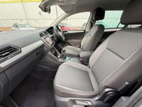 USED 2017 67 VOLKSWAGEN TIGUAN 2.0 TDI SE Navigation SUV 5dr Diesel Manual Euro 6 (s/s) (150 ps) **18" Alloys - Built in SatNav - Smartphone Mirroring**