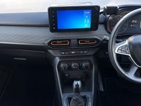 USED 2022 22 DACIA SANDERO STEPWAY 1.0 TCe Comfort Hatchback 5dr Petrol CVT Euro 6 (s/s) (90 ps) + SERVICE HISTORY + 16" ALLOY WHEELS + AUTOMATIC GEARBOX + DAYTIME RUNNING LIGHTS + SATELLITE NAVIGATION + AUTO HEADLIGHTS + REAR PARKING SENSORS + REAR CAMERA + CLIMATE CONTROL + CRUISE CONTROL + BLUETOOTH / TELEPHONE PREPARATION + RADIO / USB / DAB / MP3 PLAYER + MUCH MUCH MORE...