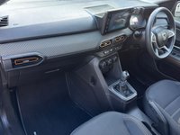 USED 2022 22 DACIA SANDERO STEPWAY 1.0 TCe Comfort Hatchback 5dr Petrol CVT Euro 6 (s/s) (90 ps) + SERVICE HISTORY + 16" ALLOY WHEELS + AUTOMATIC GEARBOX + DAYTIME RUNNING LIGHTS + SATELLITE NAVIGATION + AUTO HEADLIGHTS + REAR PARKING SENSORS + REAR CAMERA + CLIMATE CONTROL + CRUISE CONTROL + BLUETOOTH / TELEPHONE PREPARATION + RADIO / USB / DAB / MP3 PLAYER + MUCH MUCH MORE...
