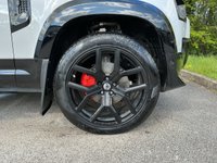 USED 2025 75 LAND ROVER DEFENDER 3.0 D250 MHEV X-Dynamic SE SUV 5dr Diesel Auto 4WD Euro 6 (s/s) (249 ps) LAND ROVER WARRANTY * GHOST * URBAN WIDEBODY EDITION
