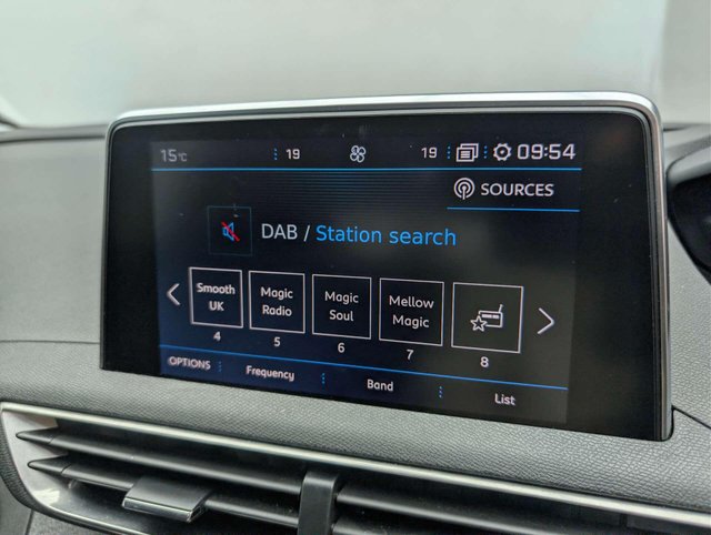 USED 2019 19 PEUGEOT 3008 1.5 3008 Allure Blue HDi S/S Auto 5dr CLICK & COLLECT/ HOME DELIVERY
