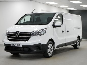 2025 RENAULT TRAFIC
