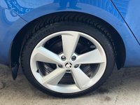 USED 2014 64 SKODA OCTAVIA 2.0 TDI Elegance Estate 5dr Diesel Manual 4WD Euro 5 (s/s) (150 ps) 2 PRE OWNERS FRESH SERVICE