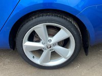 USED 2014 64 SKODA OCTAVIA 2.0 TDI Elegance Estate 5dr Diesel Manual 4WD Euro 5 (s/s) (150 ps) 2 PRE OWNERS FRESH SERVICE