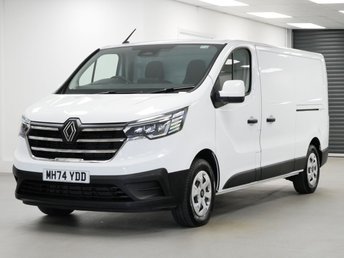 2025 RENAULT TRAFIC