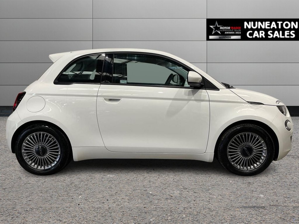 USED 2023 23 FIAT 500E 42kWh Icon Hatchback 3dr Electric Auto (118 ps) APPLE CAR PLAY AND ANDROID AUTO