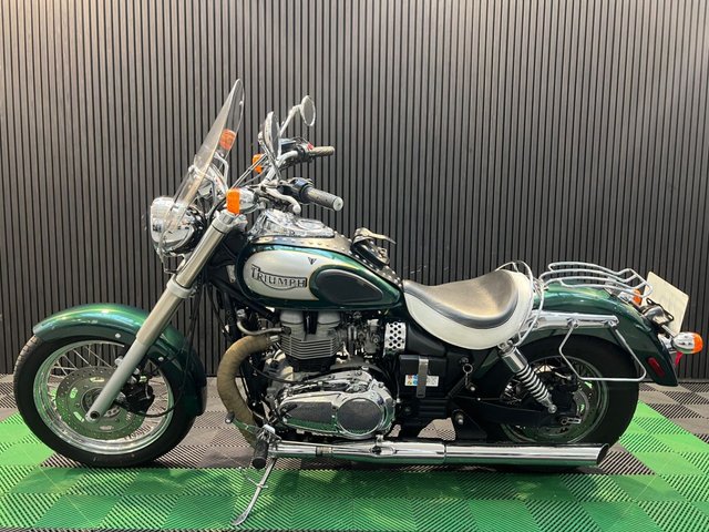 View our TRIUMPH BONNEVILLE AMERICA 865