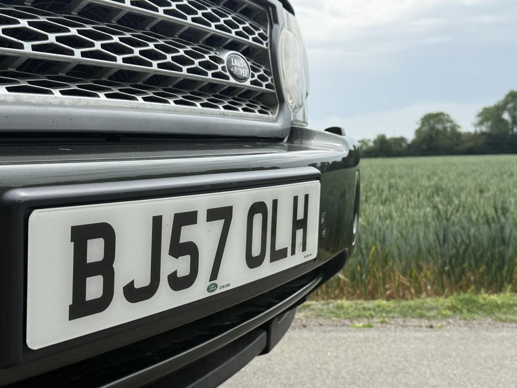 USED 2007 57 LAND ROVER RANGE ROVER 3.6 TD V8 Vogue SE Station Wagon 5dr Diesel Automatic (299 g/km, 272 bhp) EX QUEEN ELIZABETH II