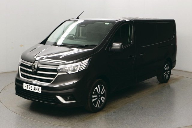 View our Renault Trafic 2.0 dCi Blue LL30 Extra Sport Automatic 170 BHP L2 H1 Euro 6 ULEZ Compliant