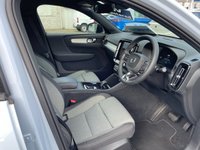 USED 2024 24 VOLVO XC40 2.0 B3 MHEV Plus Dark SUV 5dr Petrol Hybrid DCT Auto Euro 6 (s/s) (163 ps) 