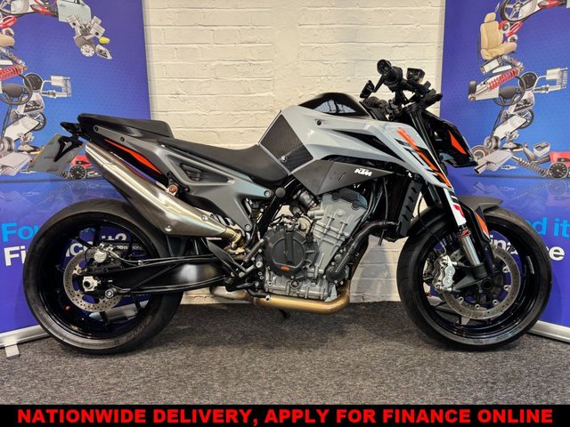 View our KTM 790 DUKE