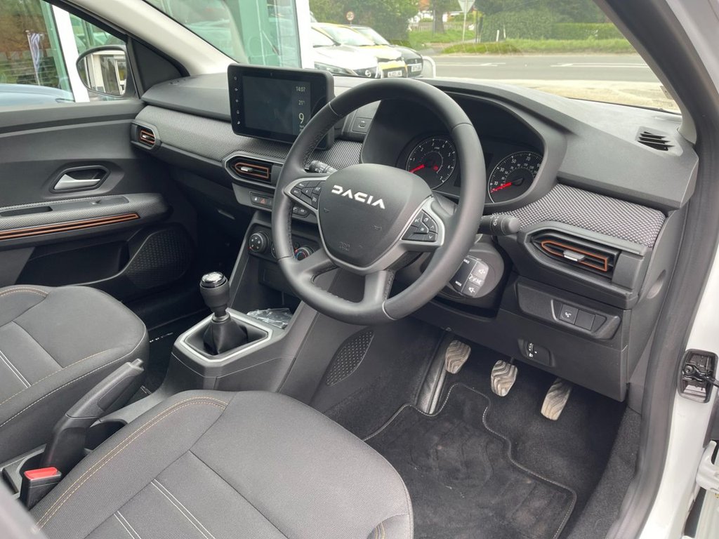 USED 2023 23 DACIA SANDERO STEPWAY 1.0 TCe Expression Hatchback 5dr Petrol Manual Euro 6 (s/s) (90 ps) 